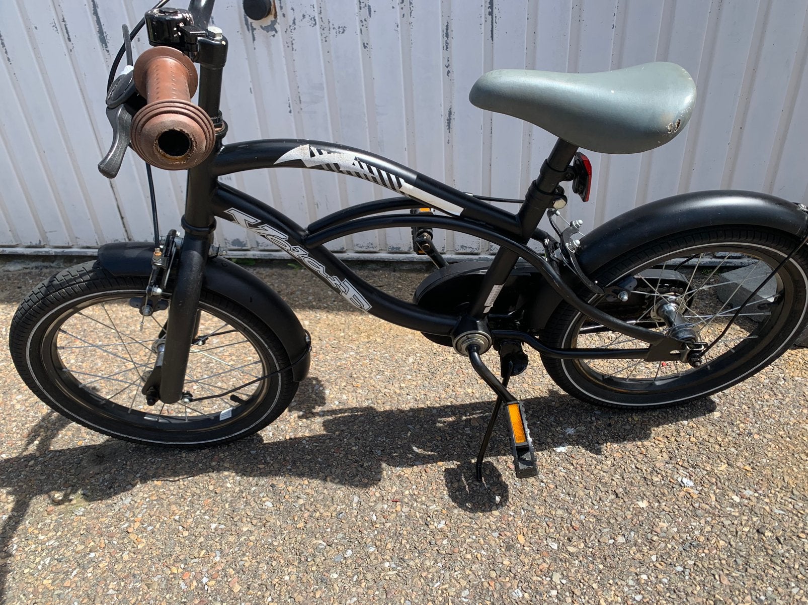 16 Inch  Kinderfiets, Ophalen, Zo goed als nieuw