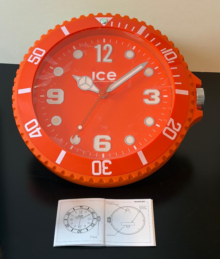 ICE watch • ICE Clock • ø 29 cm • WALL Clock  2014 • NEW, Enlèvement ou Envoi, Neuf, Autres marques