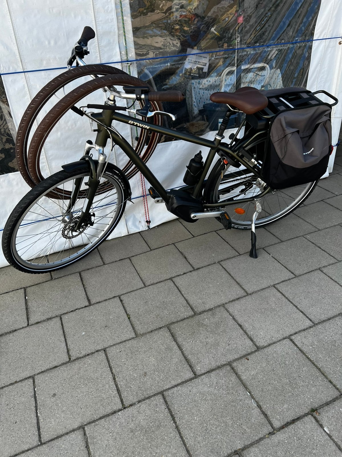 Btwin groen 55/58 middenmoter extra batterij en banden €750, Fietsen en Brommers, Zo goed als nieuw, 50 km per accu of meer, 55 tot 59 cm