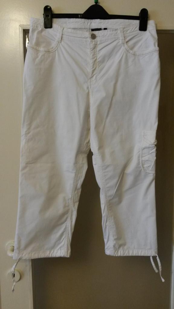 Witte broek volledig nieuw, Ophalen, Wit, Maat 42/44 (L), Nieuw