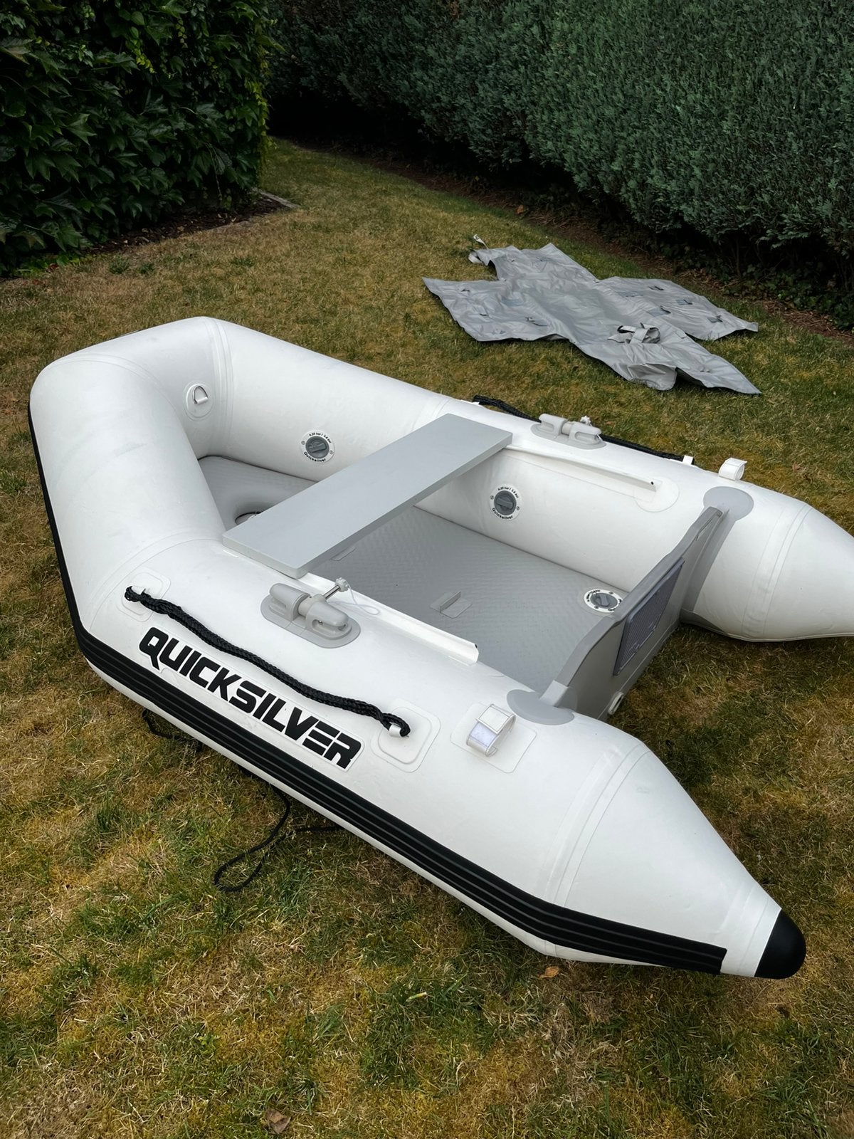 Quicksilver rubberboot met Mariner motor 3,5pk, Watersport en Boten, Rubberboten, Ophalen, 2 m, Zo goed als nieuw, Inclusief motor