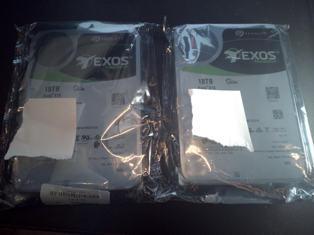 HDD Seagate EXOS X18 18 TB - SAS - NIEUW, Computers en Software, Harde schijven, Ophalen, Intern, SAS, Server