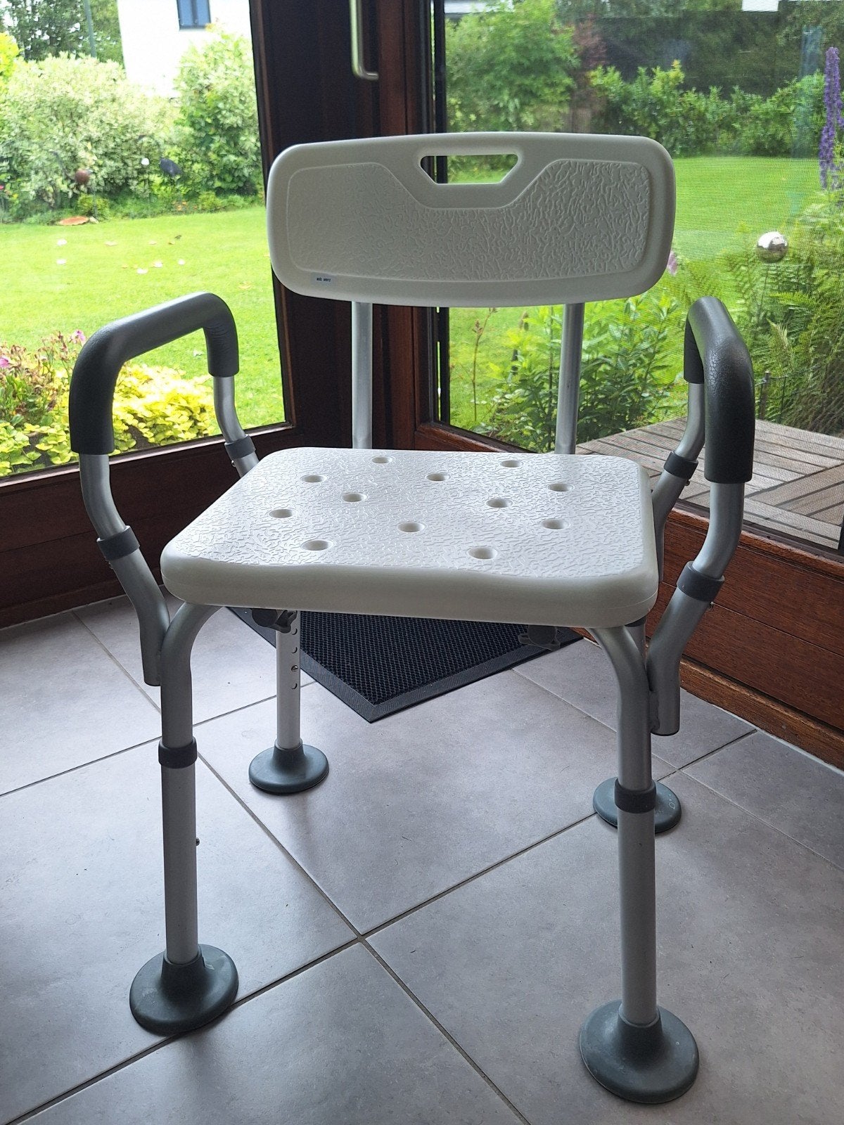 Chaise de douche, Enlèvement