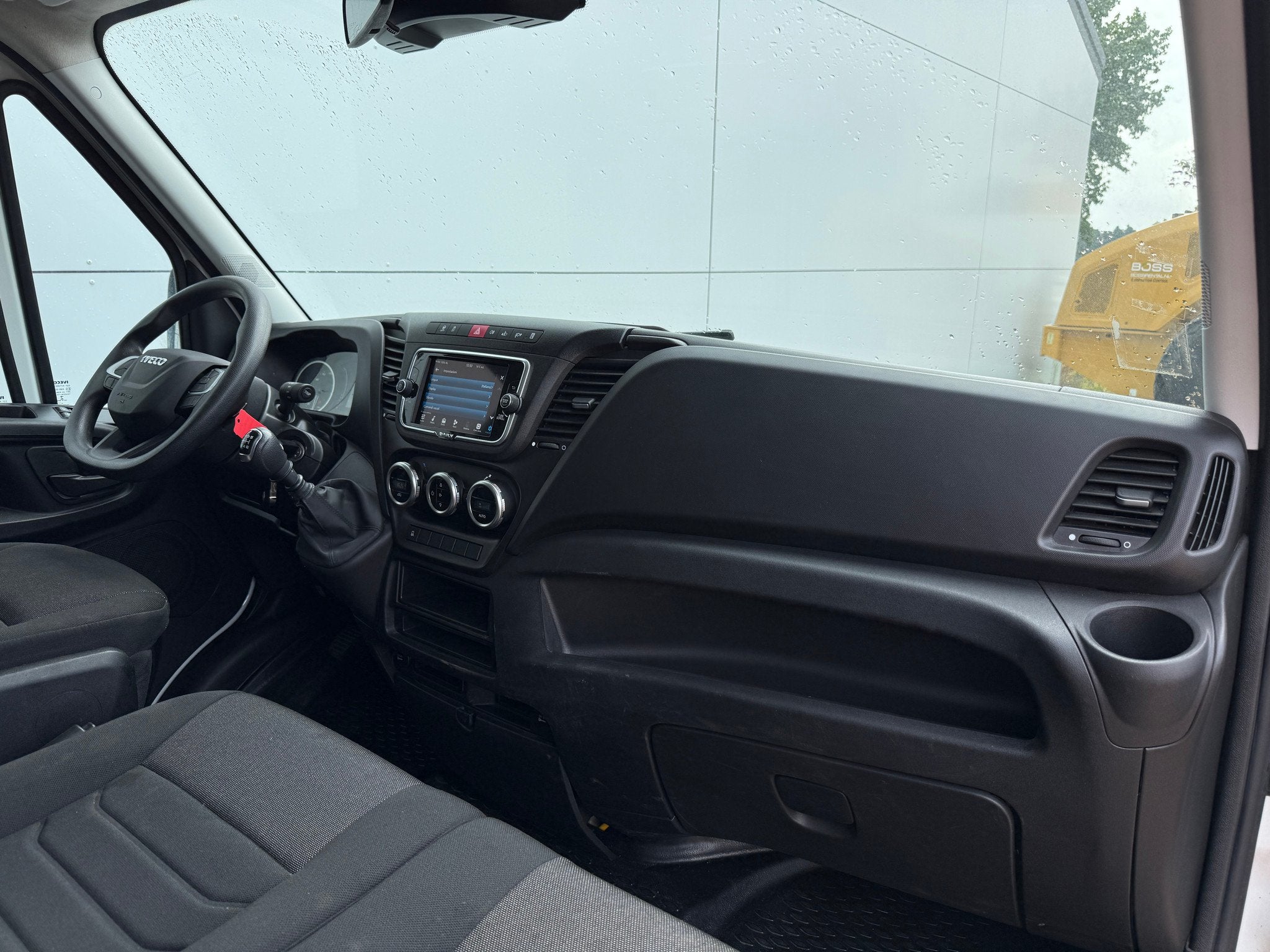 Iveco Daily 35C16 3.0 160PK Bakwagen Laadklep Zijdeur Camera, Auto's, Gebruikt, Euro 6, 4 cilinders, Iveco