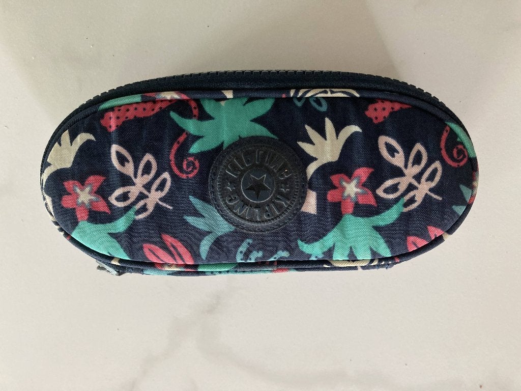 Kipling pennenzak, stevig, met leuk design., Diversen, Ophalen of Verzenden, Gebruikt