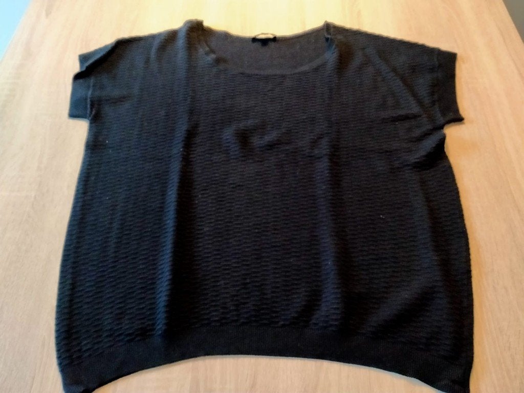 Pull noir à manches courtes 123 Paris - taille 46, Vêtements | Femmes, Taille 46/48 (XL) ou plus grande, Comme neuf, Enlèvement