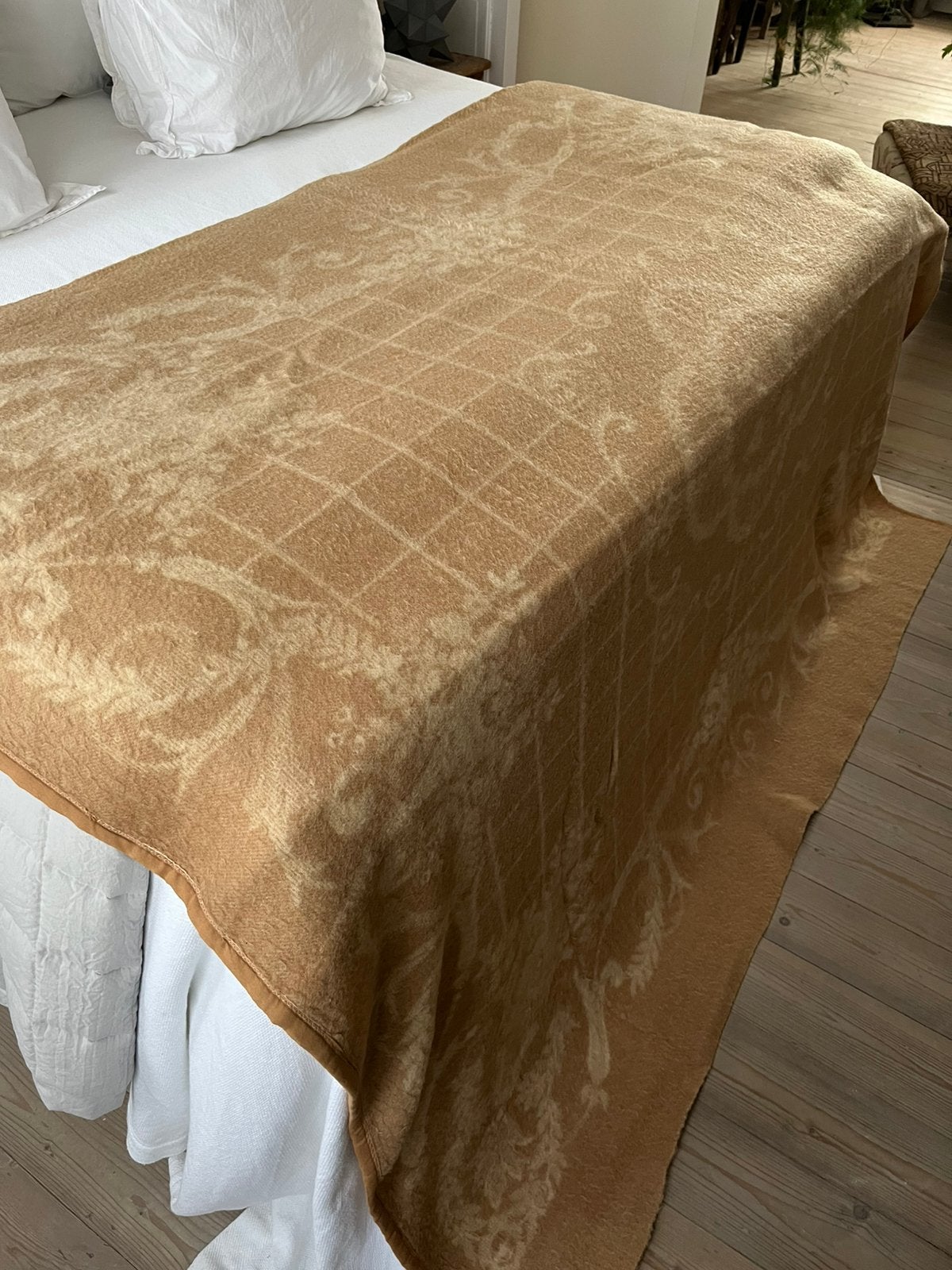 VINTAGE RETRO DEKEN WOONDEKEN BED SOFA  BEIGE ZGSTAAT, Woondeken, Wol, Ophalen of Verzenden, Zo goed als nieuw