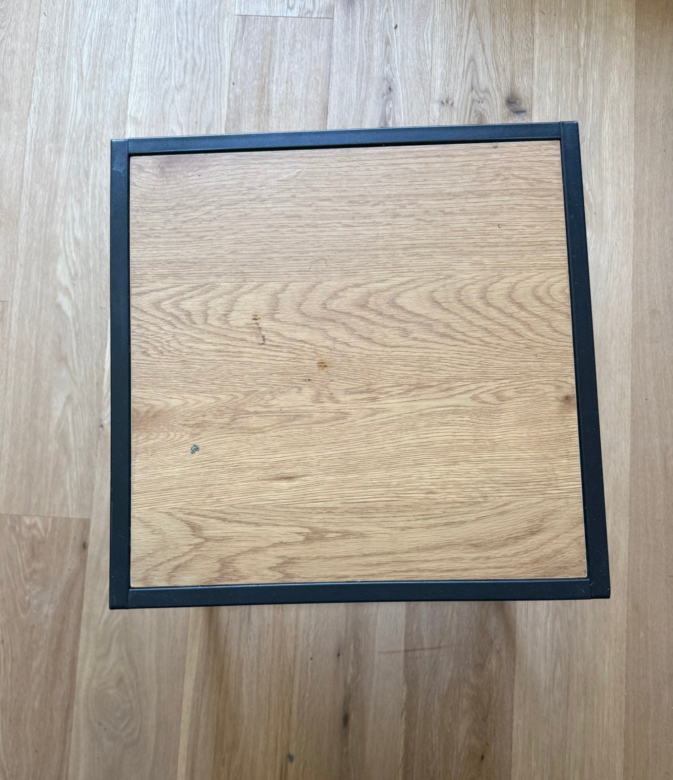Bijzet tafeltje, Huis en Inrichting, Tafels | Bijzettafels, Ophalen, Minder dan 45 cm, Minder dan 55 cm, Gebruikt