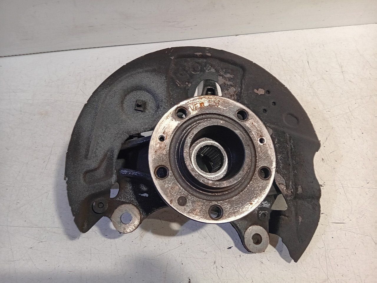 Wielnaaf links voor Peugeot 5008, Onderdelen@venauto.nl, Van der Ven Autorecycling B.V., Gebruikt, Ettenseweg 76, 4706 PB Roosendaal, The Netherlands