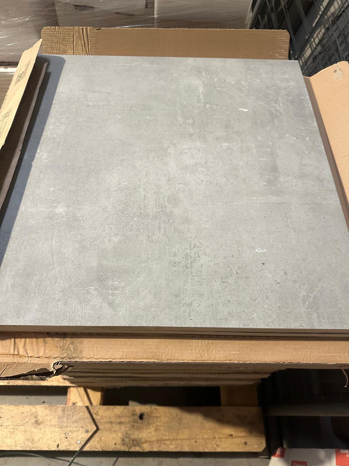 Carrelage de terrasse gris urbain de 2 cm d'épaisseur 60x60, Bricolage & Construction, Neuf, 60 cm ou plus, Carrelage de sol, Enlèvement