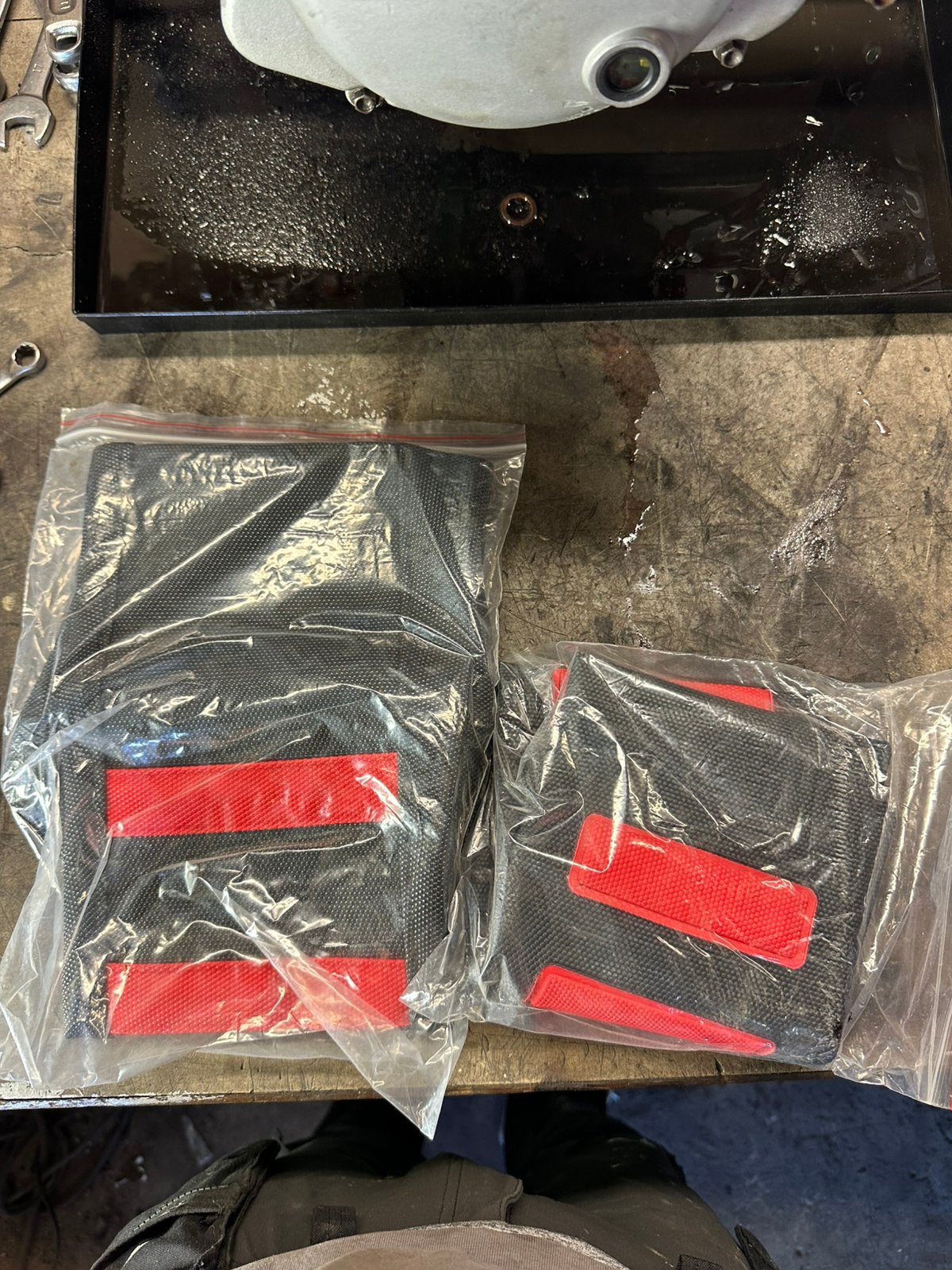 Zadelhoes rood voor beta/sherco/fantic/yamaha, Motoren, Ophalen of Verzenden