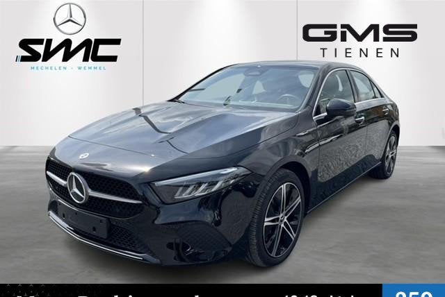 Mercedes-Benz A-250e berline, Auto's, Automaat, 4 deurs, Stof, Gebruikt