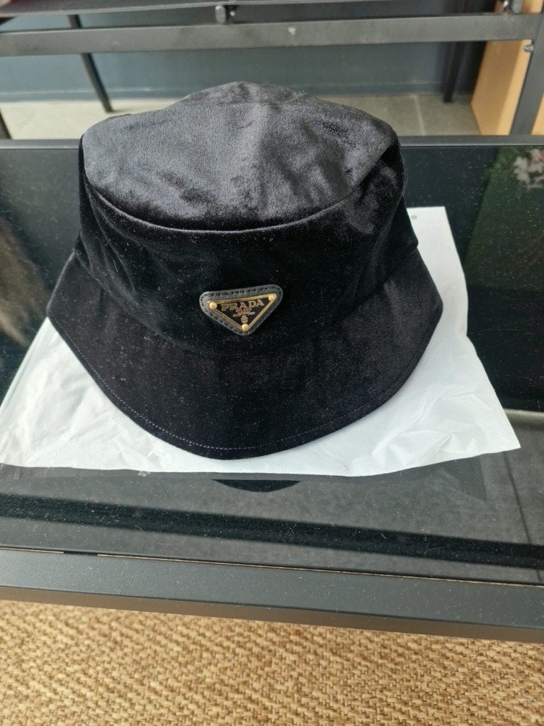 Prada-Style Bucket Hat (Nieuw!), Kleding | Heren, Hoed, Nieuw, Prada, One size fits all