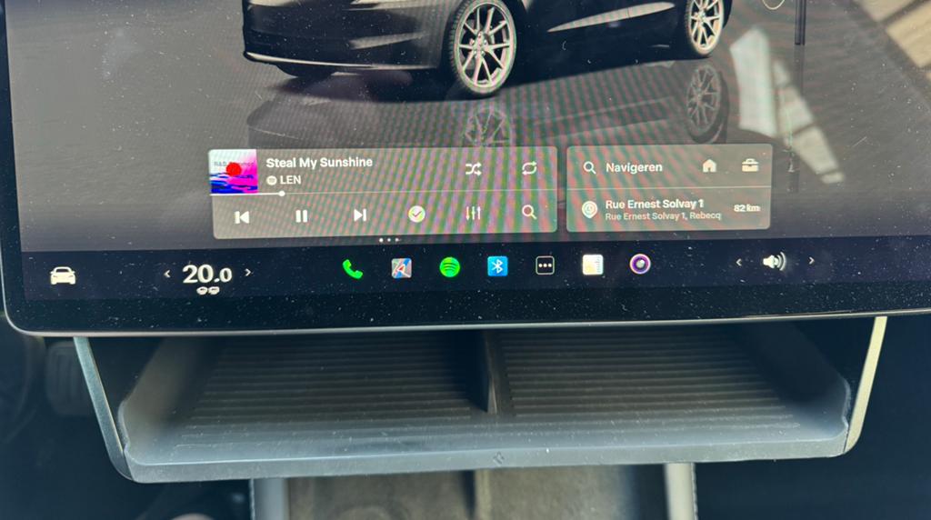 Tesla model 3 higland opbergvak rond scherm, Ophalen of Verzenden, Zo goed als nieuw