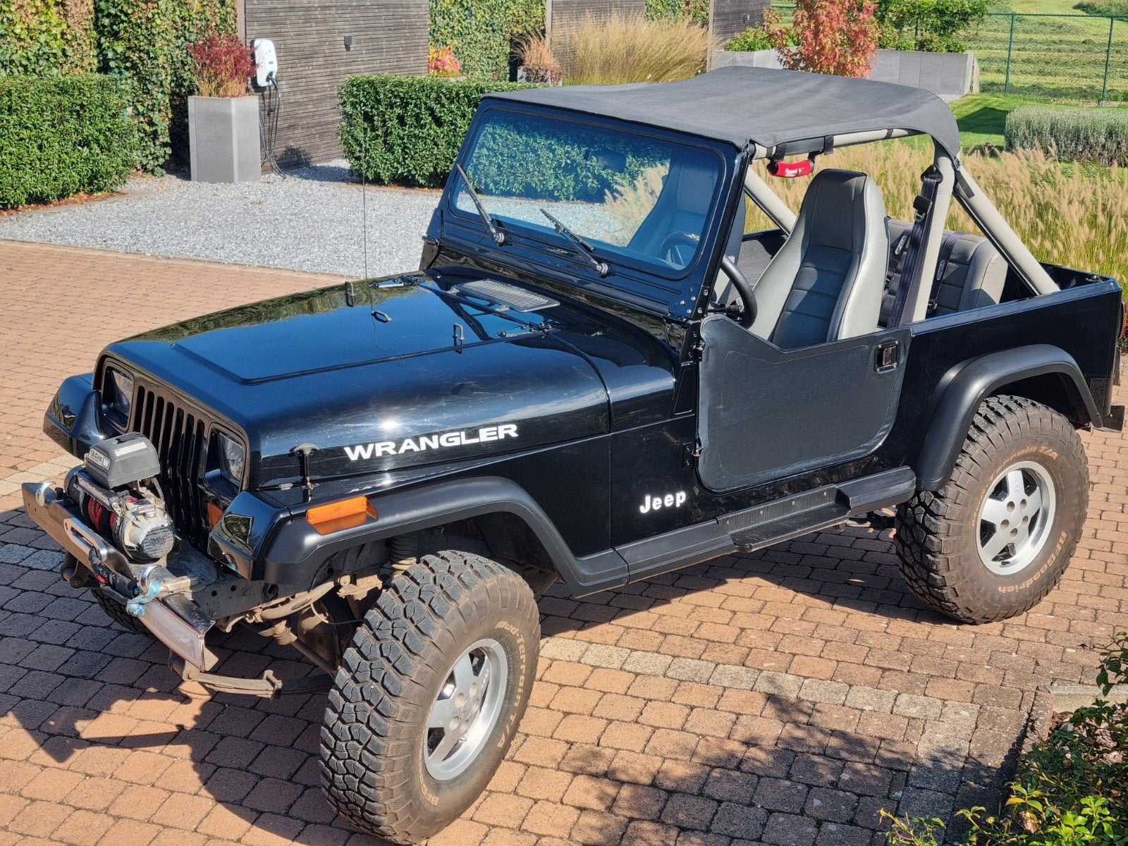 Jeep Wrangler YJ 4.0 1990 / oldtimer 4 zitplaatsen, Autos, Achat, Boîte manuelle, 131 kW, 6 cylindres
