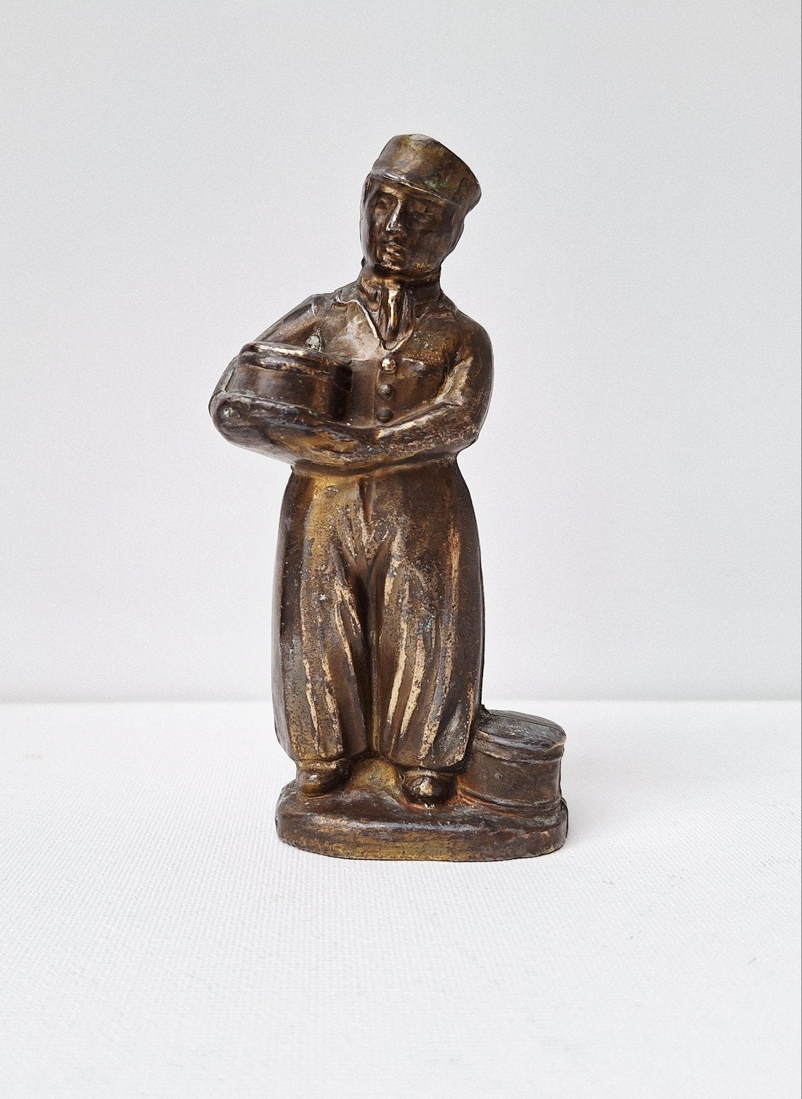 Statue de vendeur de chapeaux anciens en zamac, Enlèvement ou Envoi