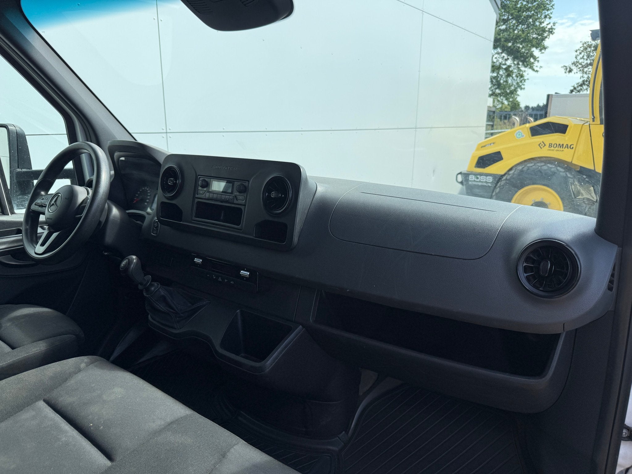 Mercedes Benz Sprinter 514 1.9 CDI 140PK Laadklep Bakwagen D, Auto's, Achterwielaandrijving, Gebruikt, Euro 6, 4 cilinders