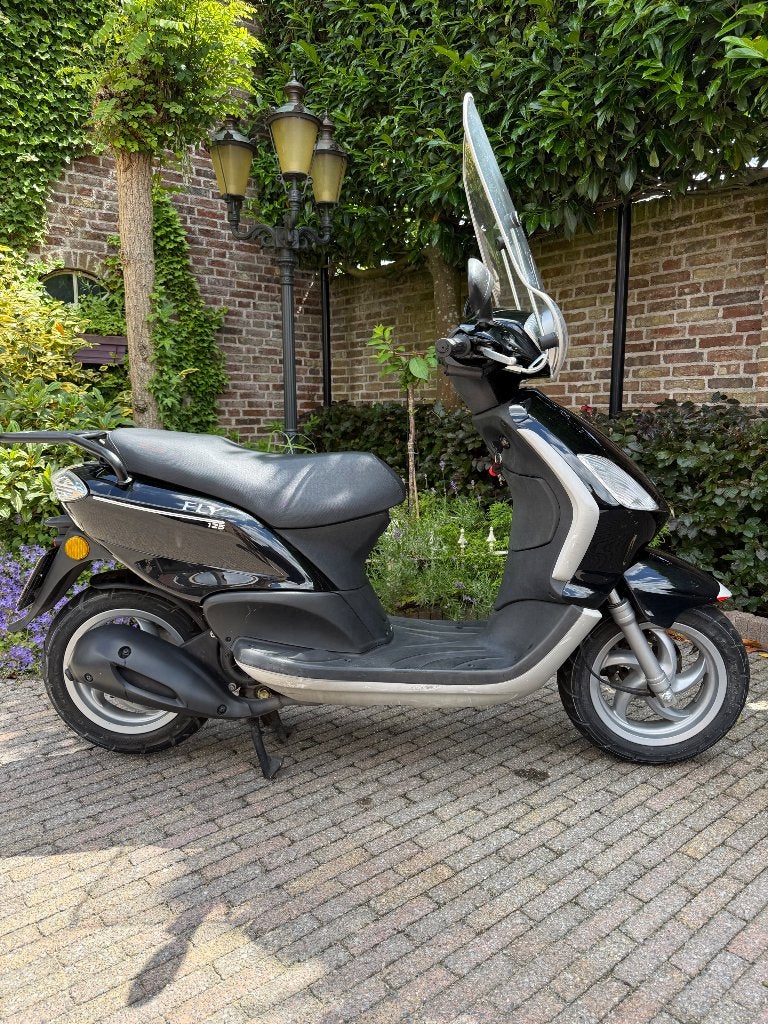 Piaggio fly 125cc, Scooter, Particulier, 125 cc, 1 cilinder
