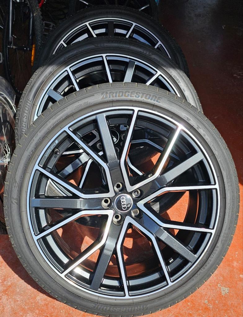 Audi-Sport SQ7 22 Inch Orgineel, Auto-onderdelen, Ophalen, Gebruikt, Velg(en), 285 mm