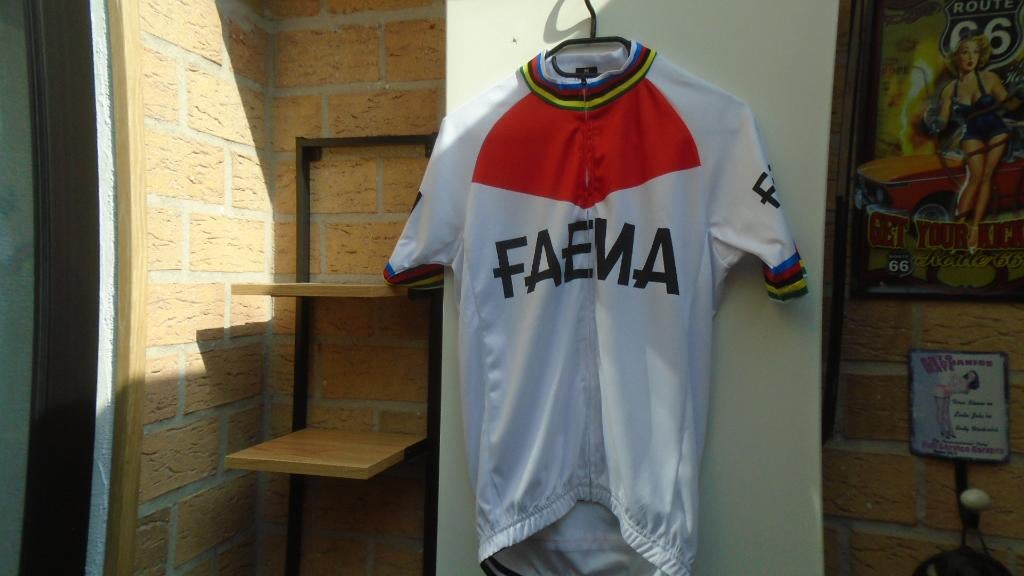 nieuwe retro koerstrui 'FAEMA', medium,45€, Fietsen en Brommers, Fietsaccessoires | Fietskleding, M, Nieuw, Kinderen, Ophalen of Verzenden