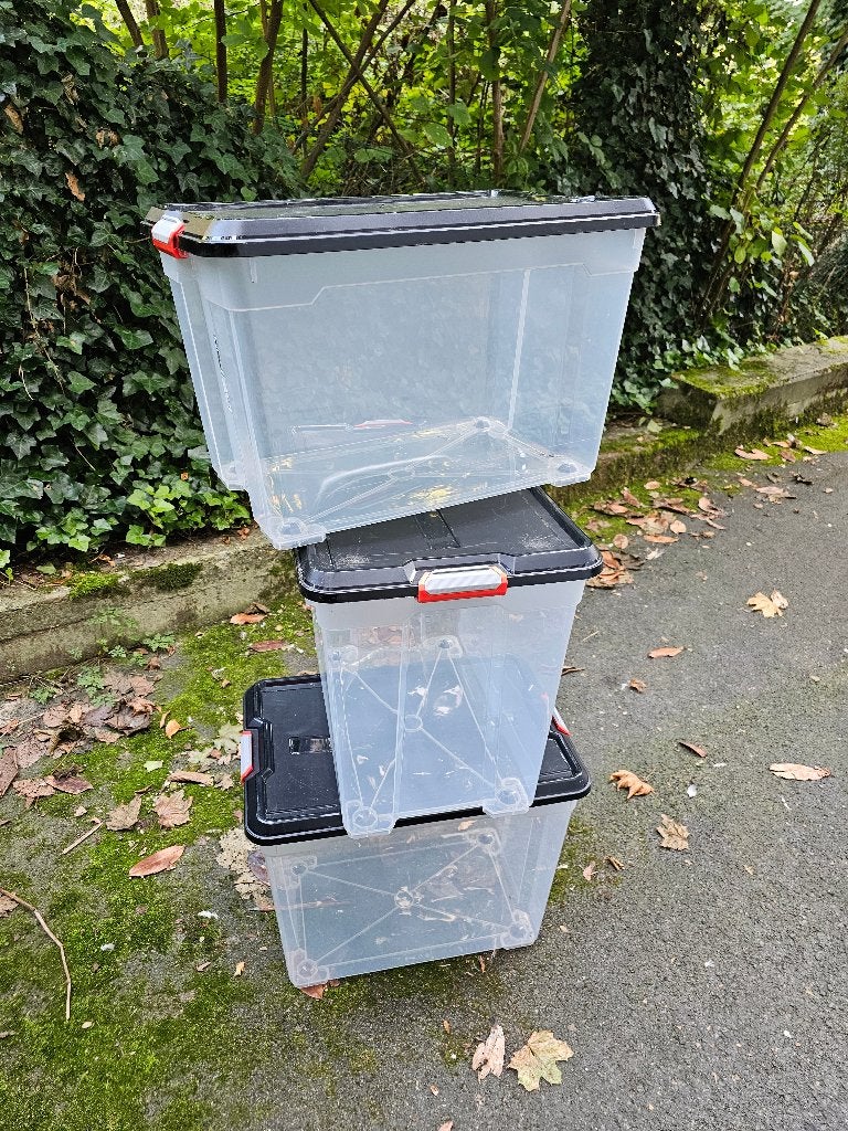 LOT DE 3 GRANDES CAISSES EN PLASTIQUE POUR RANGEMENT, Enlèvement, Comme neuf