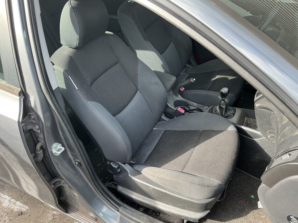 STOEL RECHTS VOOR Hyundai i30 Crosswagon (WWH), Gebruikt, Hyundai