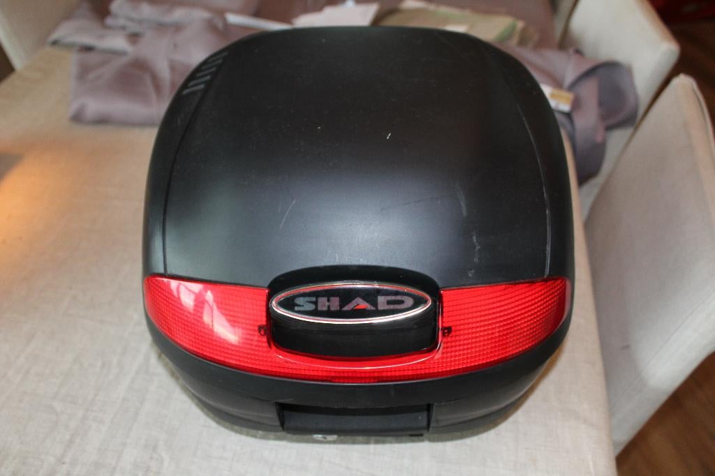 box pour casque de moto, Motoren, Accessoires | Koffers en Tassen, Ophalen, Zo goed als nieuw