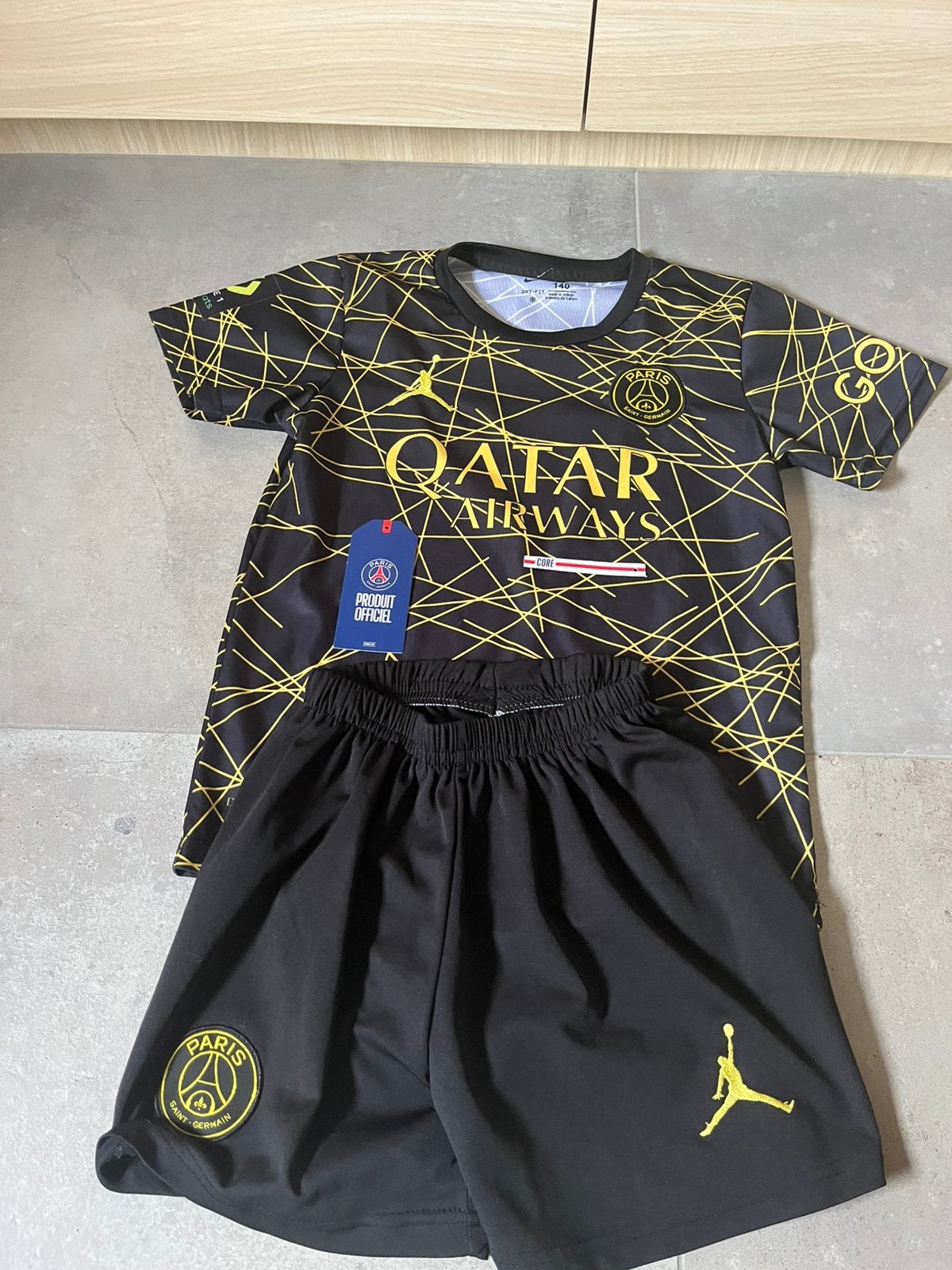 PSG tenue, Maat M, Ophalen of Verzenden, Gebruikt, Set