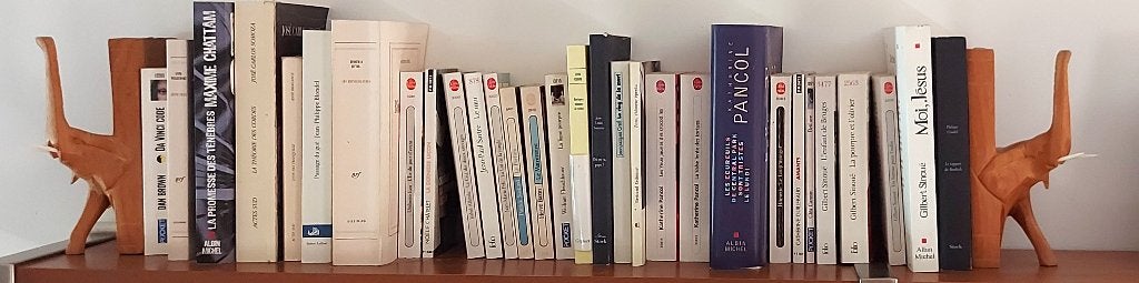 2 éléphants sculptés presse livres, Antiquités & Art, Mammifère, Afrique, Bois, Fait main