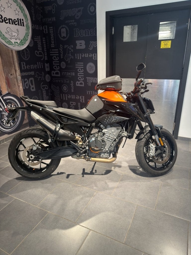 KTM 890 Duke - 2021 - 28 893 km - Quickshifter, 2 cilinders, Occasion, Motorrijbewijs A, Meer dan 35 kW