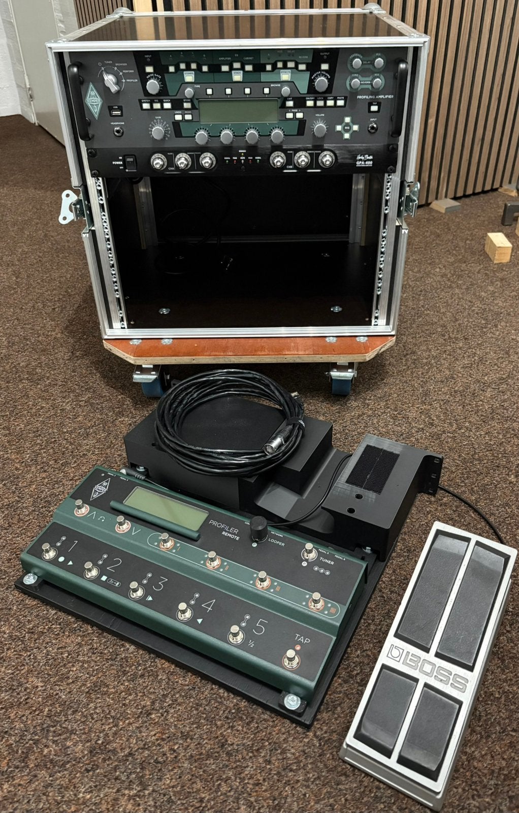 Te koop: Kemper Profiler Rack + pedalboard + flightcase, Muziek en Instrumenten, Ophalen, Zo goed als nieuw, Multi-effect
