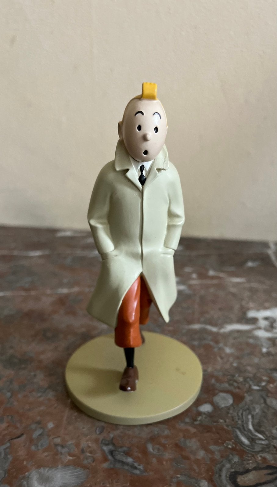 Figurine Tintin trench-coat Hergé Moulinsart  2011, Enlèvement, Tintin, Comme neuf