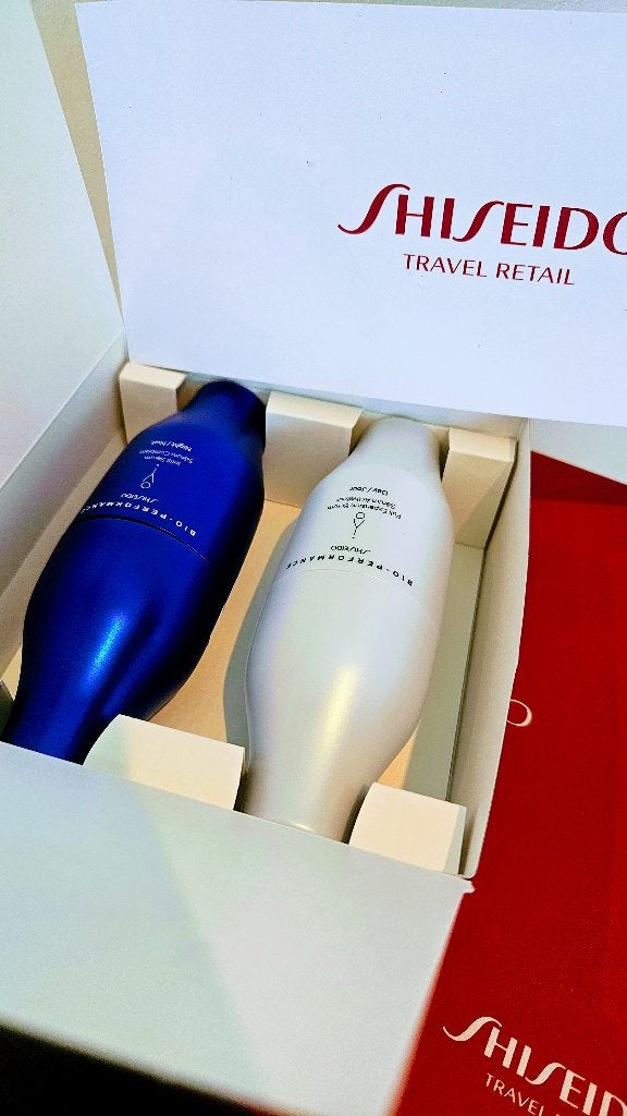 Shiseido bio-performance SKIN FILLER SERUM (NIEUW IN DOOS), Ophalen of Verzenden, Nieuw, Gehele gezicht, Verzorging