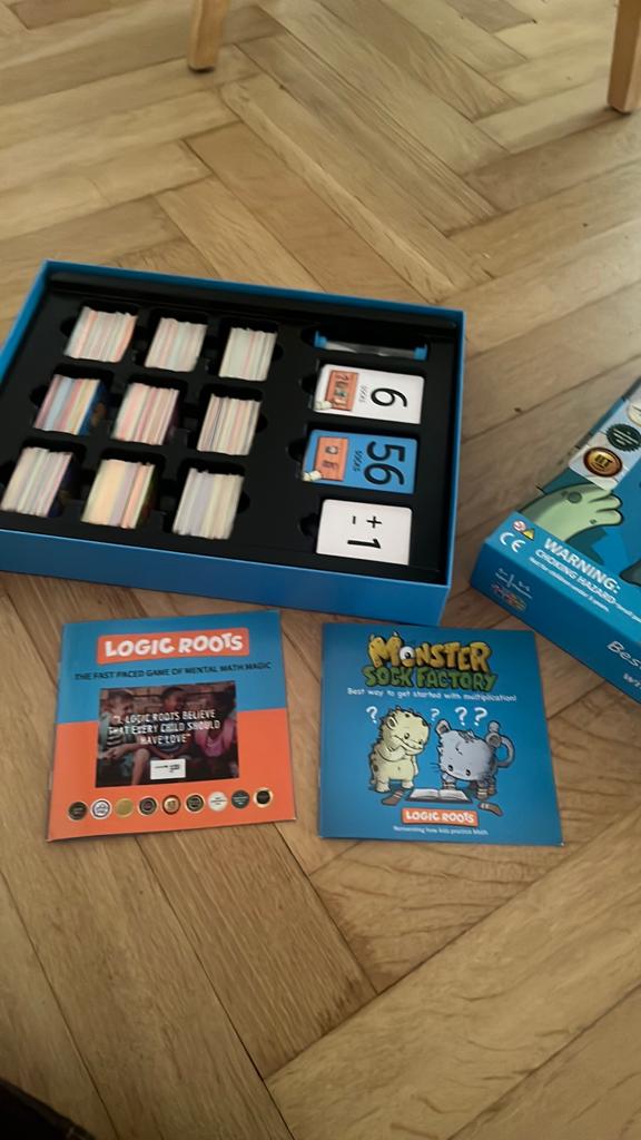 Monster sock factory, Ophalen, Zo goed als nieuw