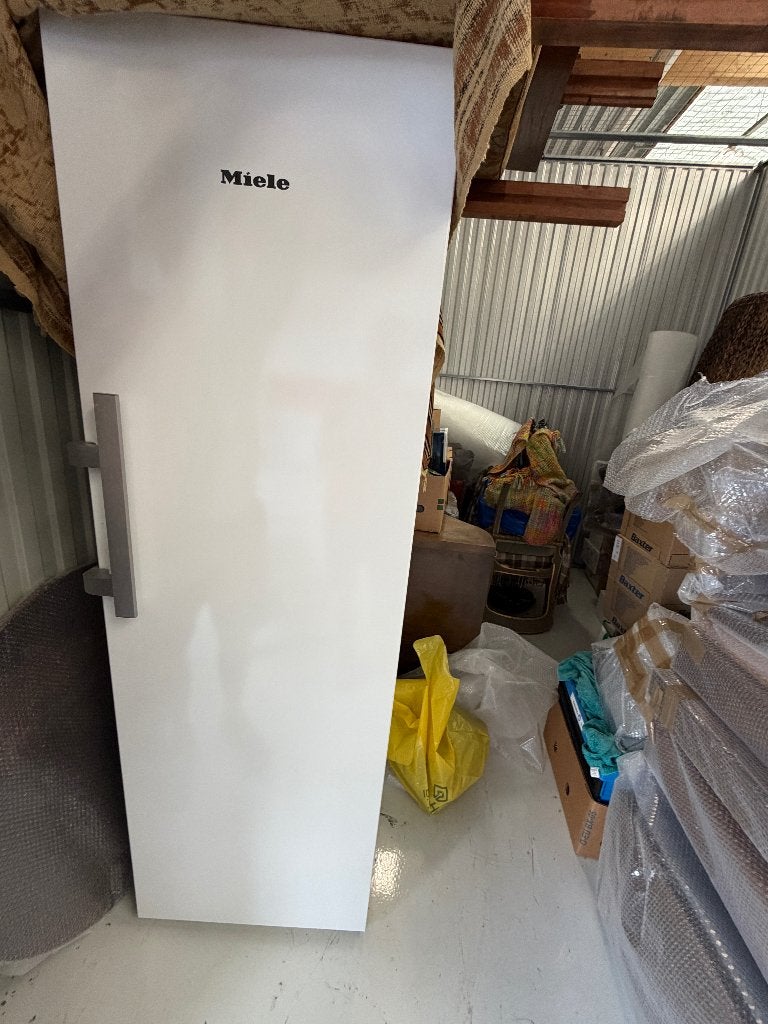 MIELE K28302D WIT VRIJSTAANDE KOELKAST, Classe énergétique A ou plus économe, 160 cm ou plus, Enlèvement, 200 litres ou plus