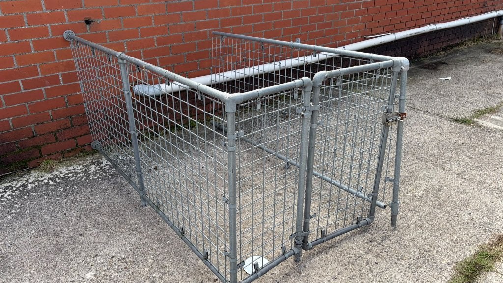 hondenren 230 bij 120 cm, Dieren en Toebehoren, Ophalen, Hondenkennel, 65 tot 100 cm, 110 cm of meer