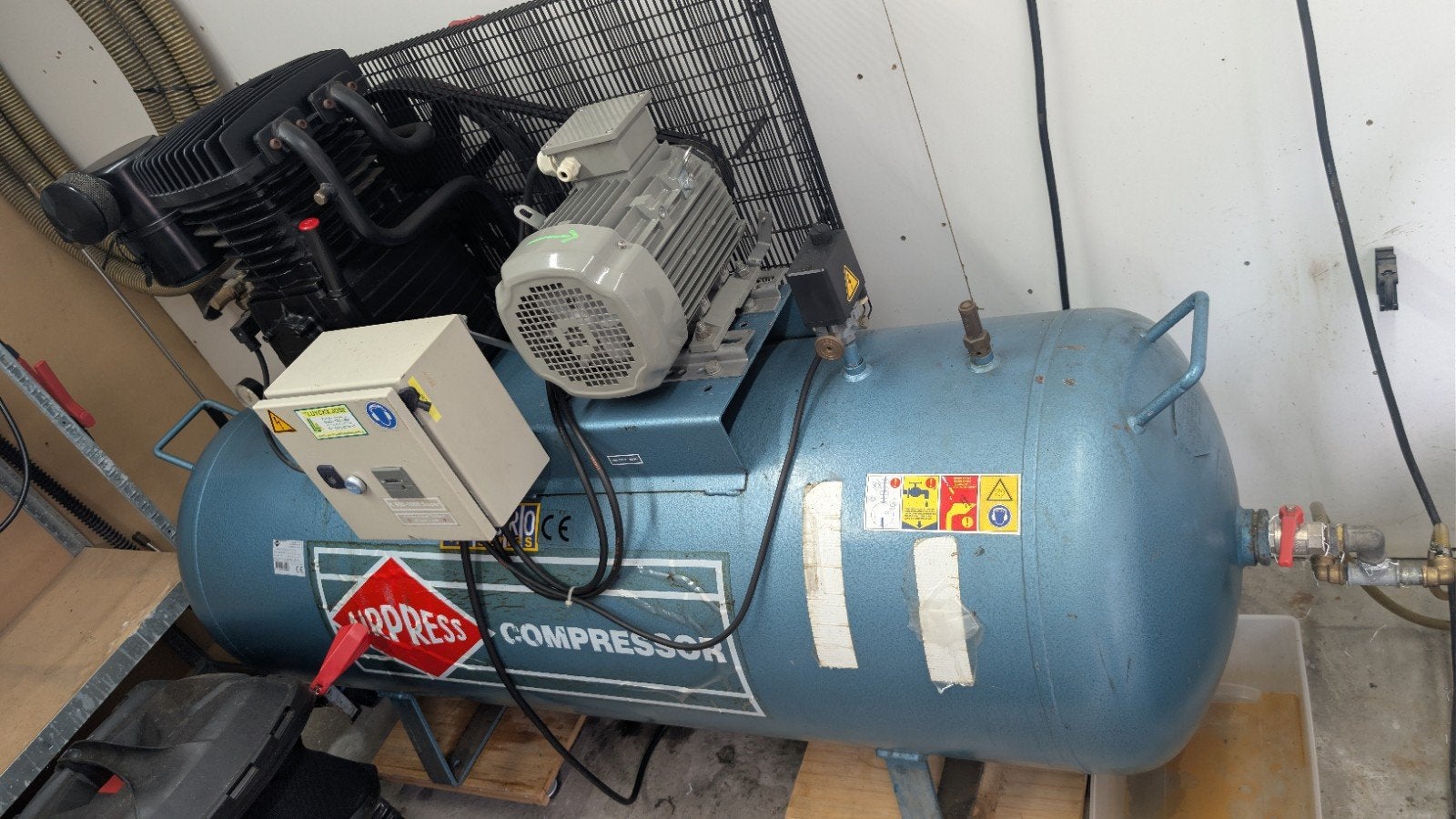 Car cleaning machines, Ophalen