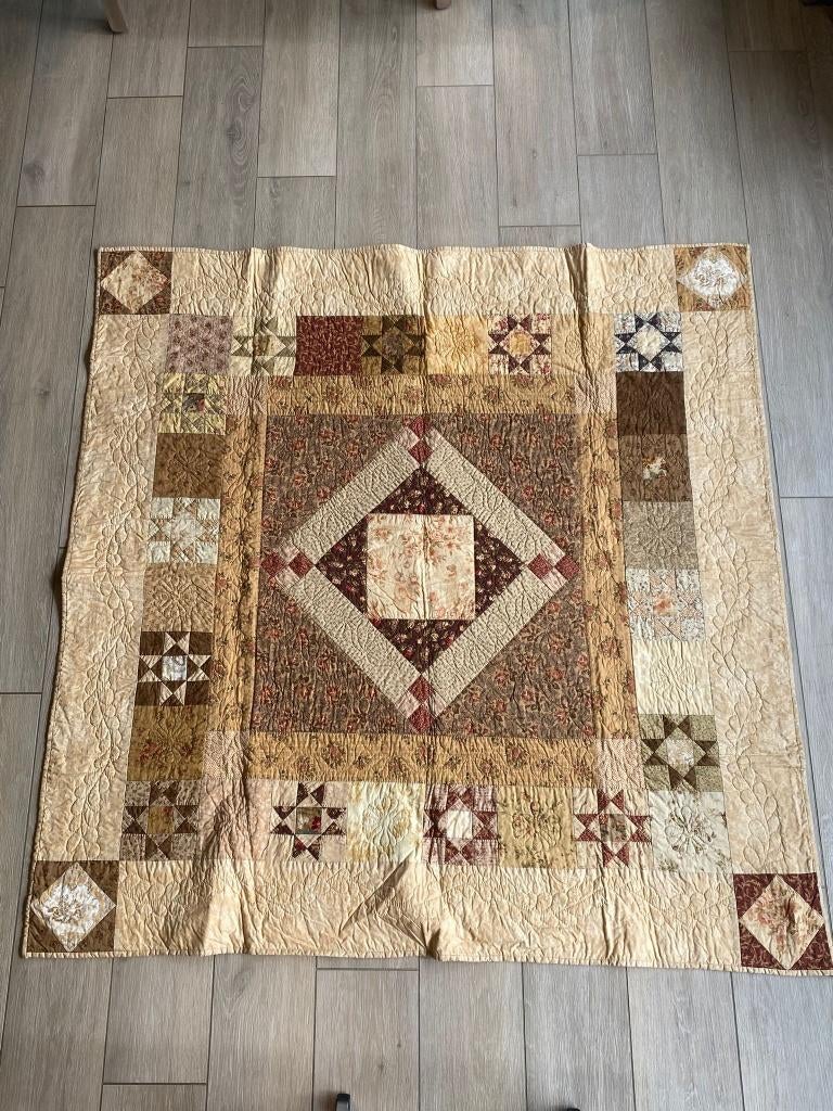 quilt VOLLEDIG handgemaakt !!!, Hobby en Vrije tijd, Ophalen, Zo goed als nieuw