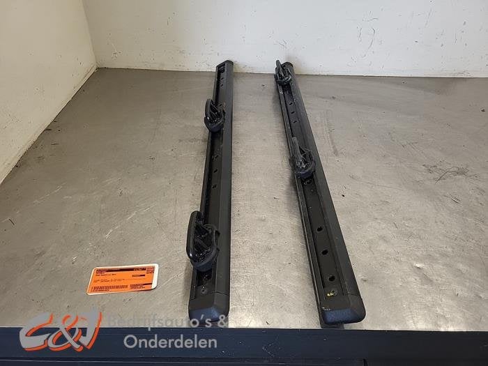 Divers d'un Ford Ranger, -, 3 mois de garantie, -, -