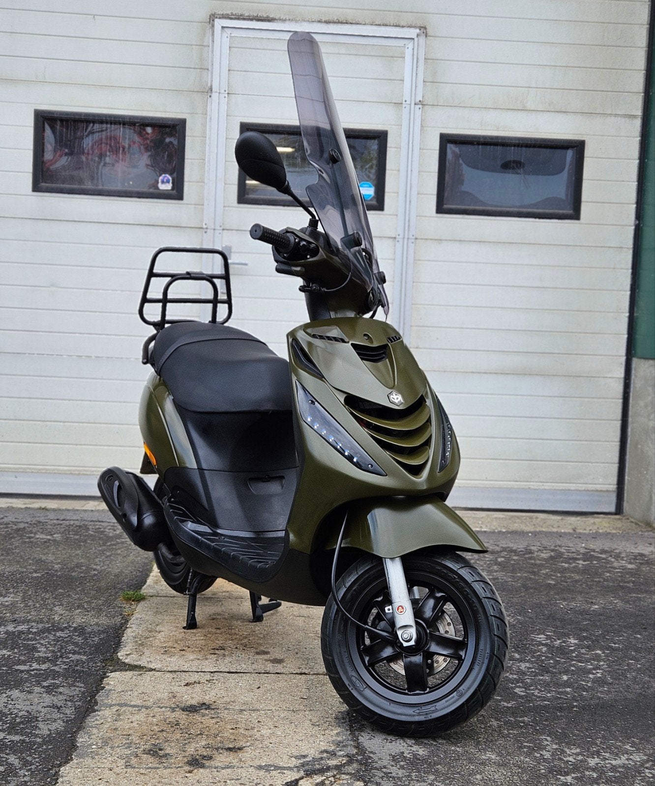 Piaggio Zip "Matt Army Green" 50cc klasse A 2017 - 15.013 km, Fietsen en Brommers, Gebruikt, Zip, Klasse A (25 km/u), Ophalen of Verzenden