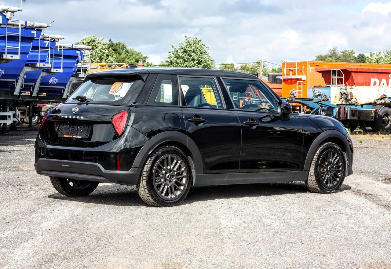 MINI Cooper C AUTOMAAT // HUD// CARPLAY// LANE ASSIST // ST, 0 kg, https://public.car-pass.be/vhr/8363d7cc-ff06-4c4b-af0b-9f146fd6e71c