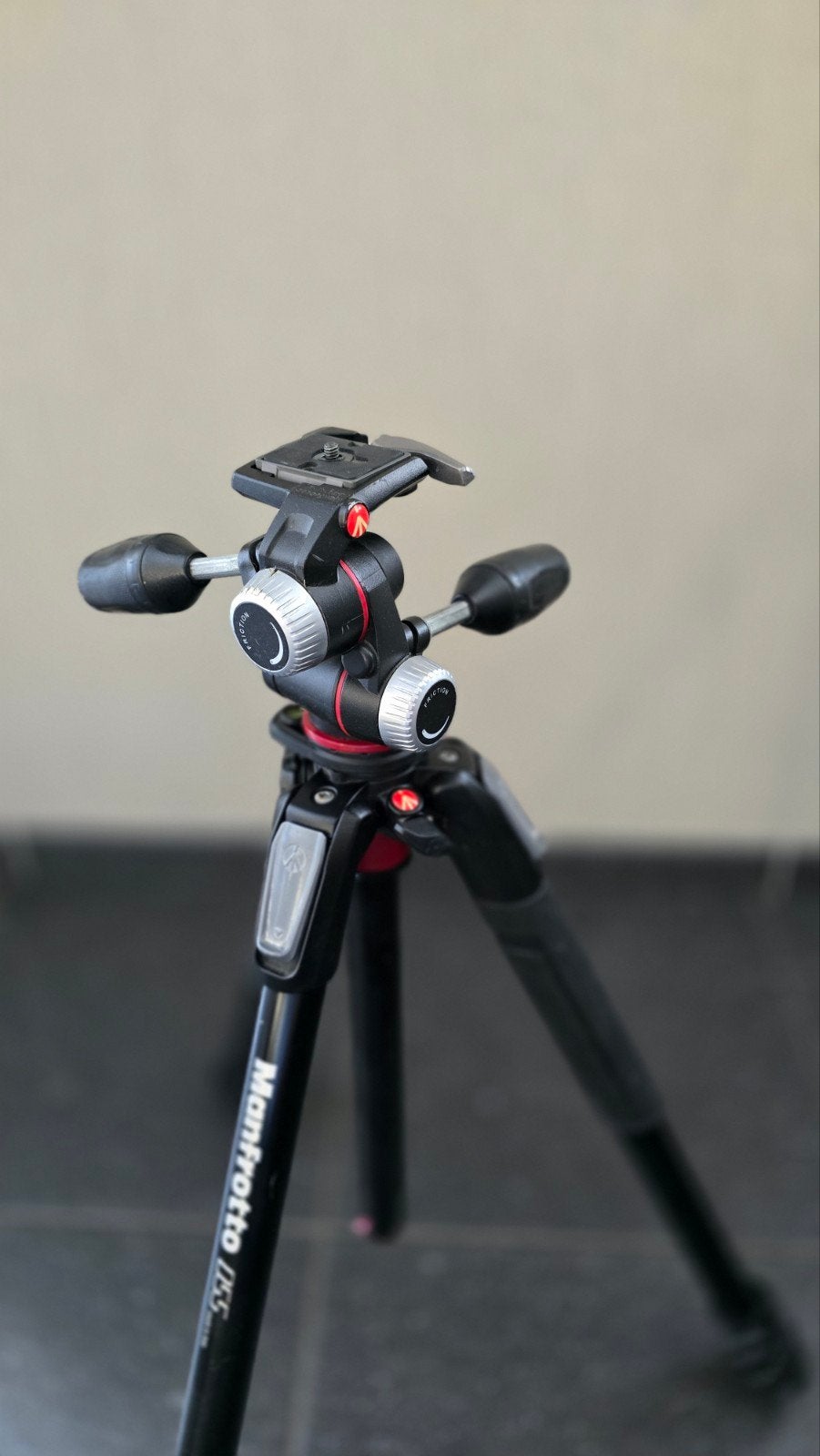 Statief manfrotto 550, Audio, Tv en Foto, Fotografie | Statieven en Balhoofden, Ophalen, Gebruikt, 175 cm of meer, Manfrotto