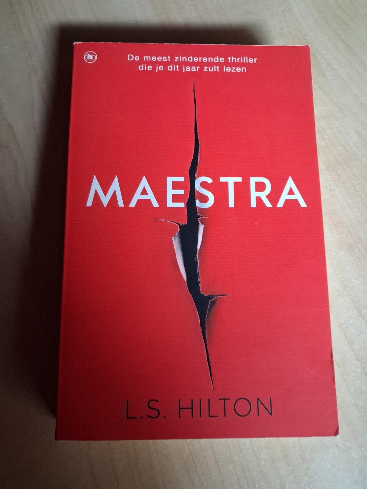 Maestra, Ophalen, Zo goed als nieuw, L.S.Hilton