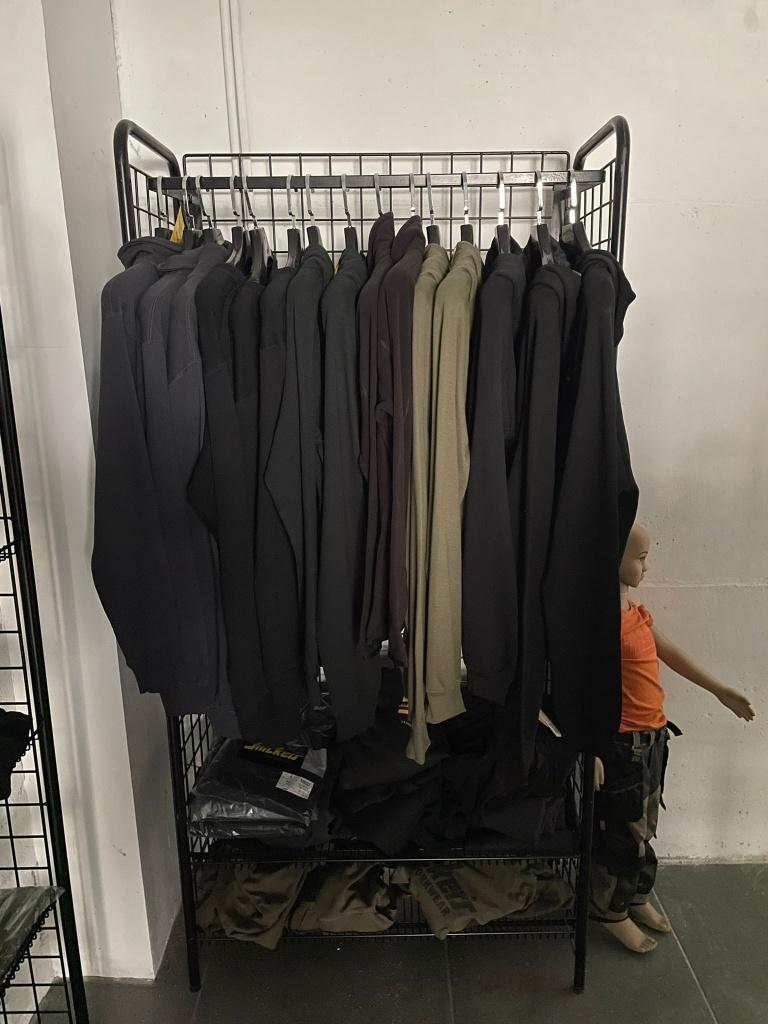 Kledingreksets/-rekken — ideale voorraadwinkel, Kleding | Dames, Ophalen of Verzenden, Met wielen, Zo goed als nieuw