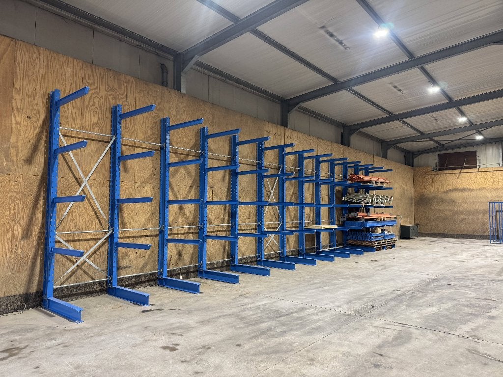 Draagarmstelling / stelling / Magazijn, Ophalen