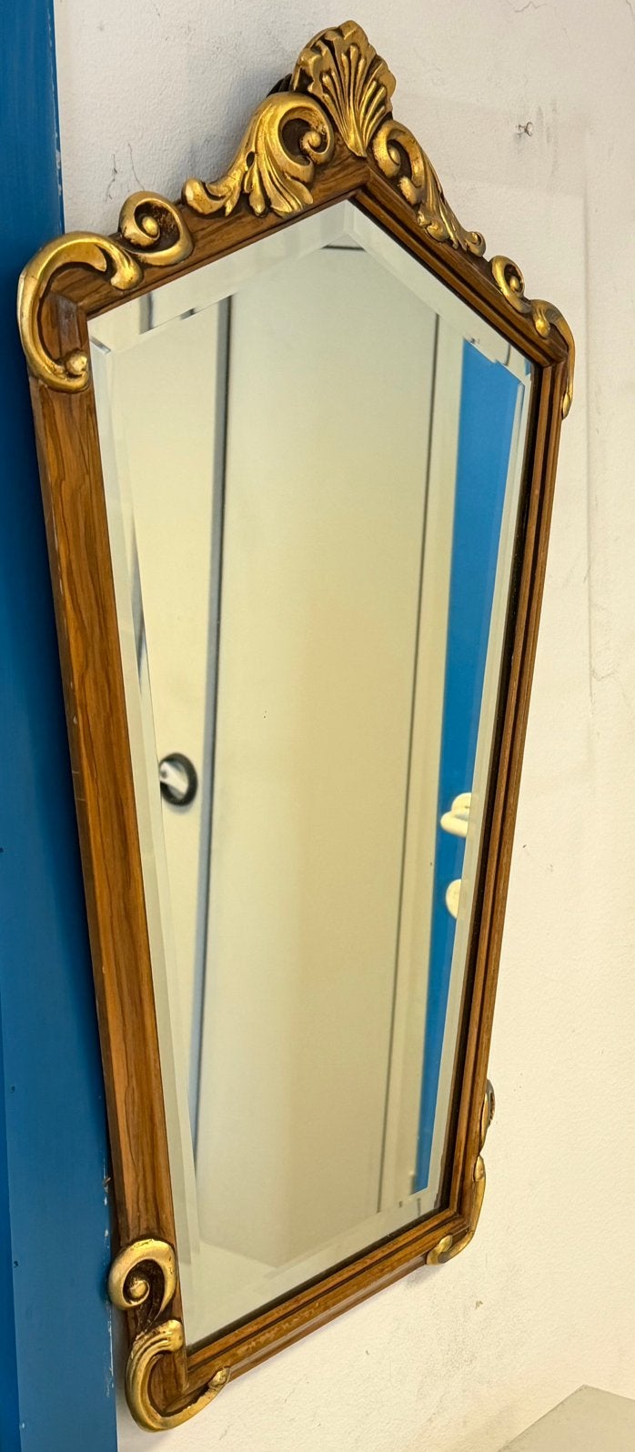 Stijlvolle spiegel met facetglas + goudkleurige ornamenten, Ophalen