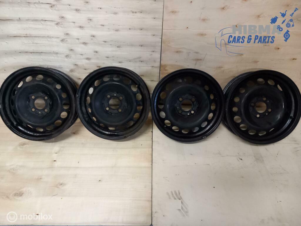 Renault Twingo III Set Stalen Velgen 403000862R 2016 - 2023, Gebruikt, Renault, Ophalen of Verzenden, Renault