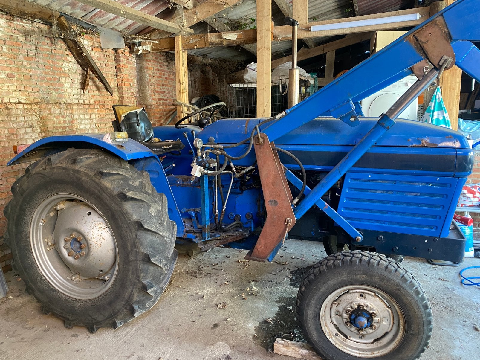Leyland 245, Zakelijke goederen, Ophalen