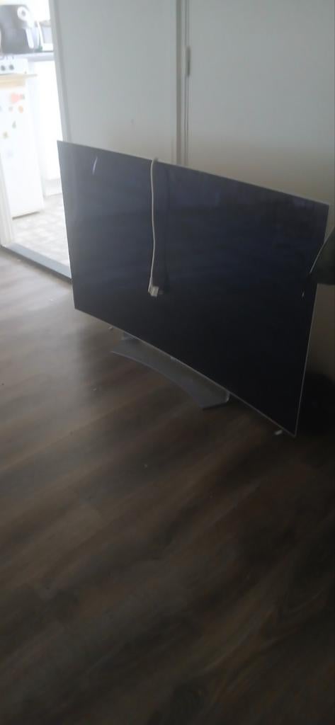 Téléviseur intelligent incurvé LG Qled, QLED, Enlèvement ou Envoi, 120 Hz, Utilisé