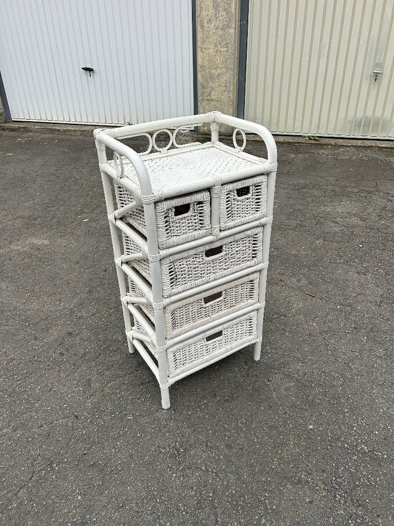 Petite commode en rotin, Enlèvement